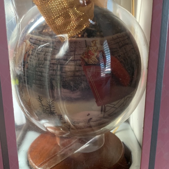 New in box;never opened 1997 Holiday Barbie 4” Decoupage Ornament included stand - Picture 11 of 12